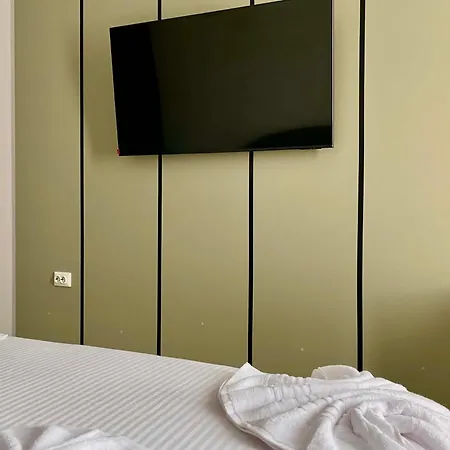 Adapartaments 11 * كرايوفا